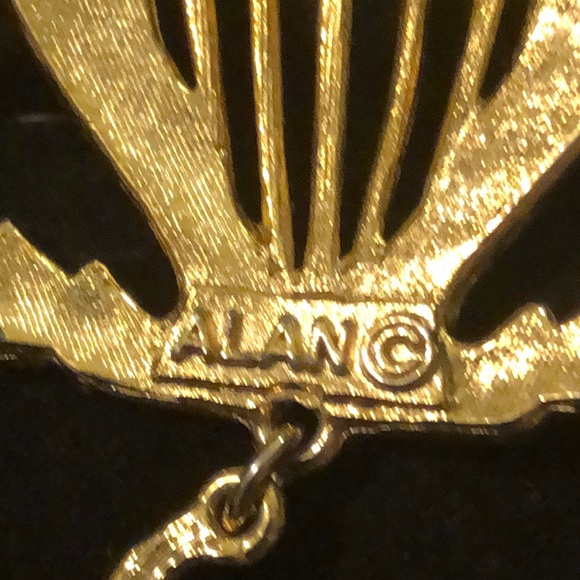 Alan Gold Tone Cat Necklace 28” Long!! - Picture 3 of 4